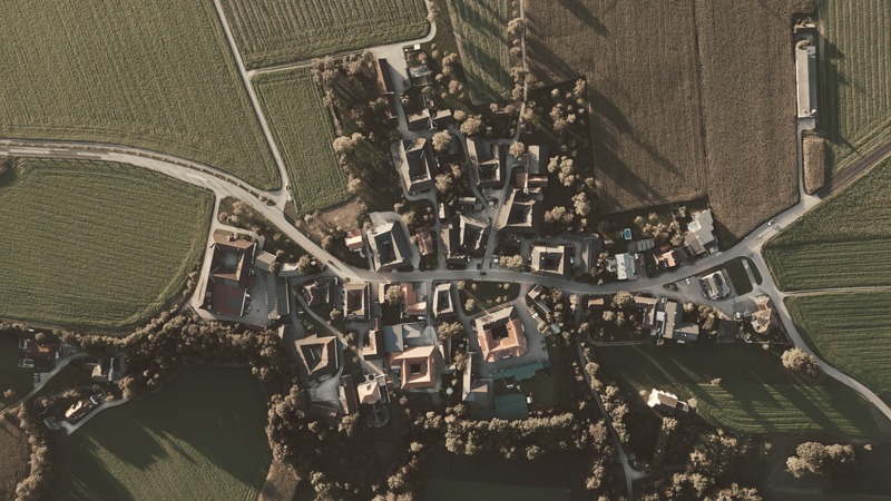 Luftbild von Wallmersdorf, Standort von Dorfkraut